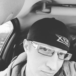 Meet your Posher, Dustin